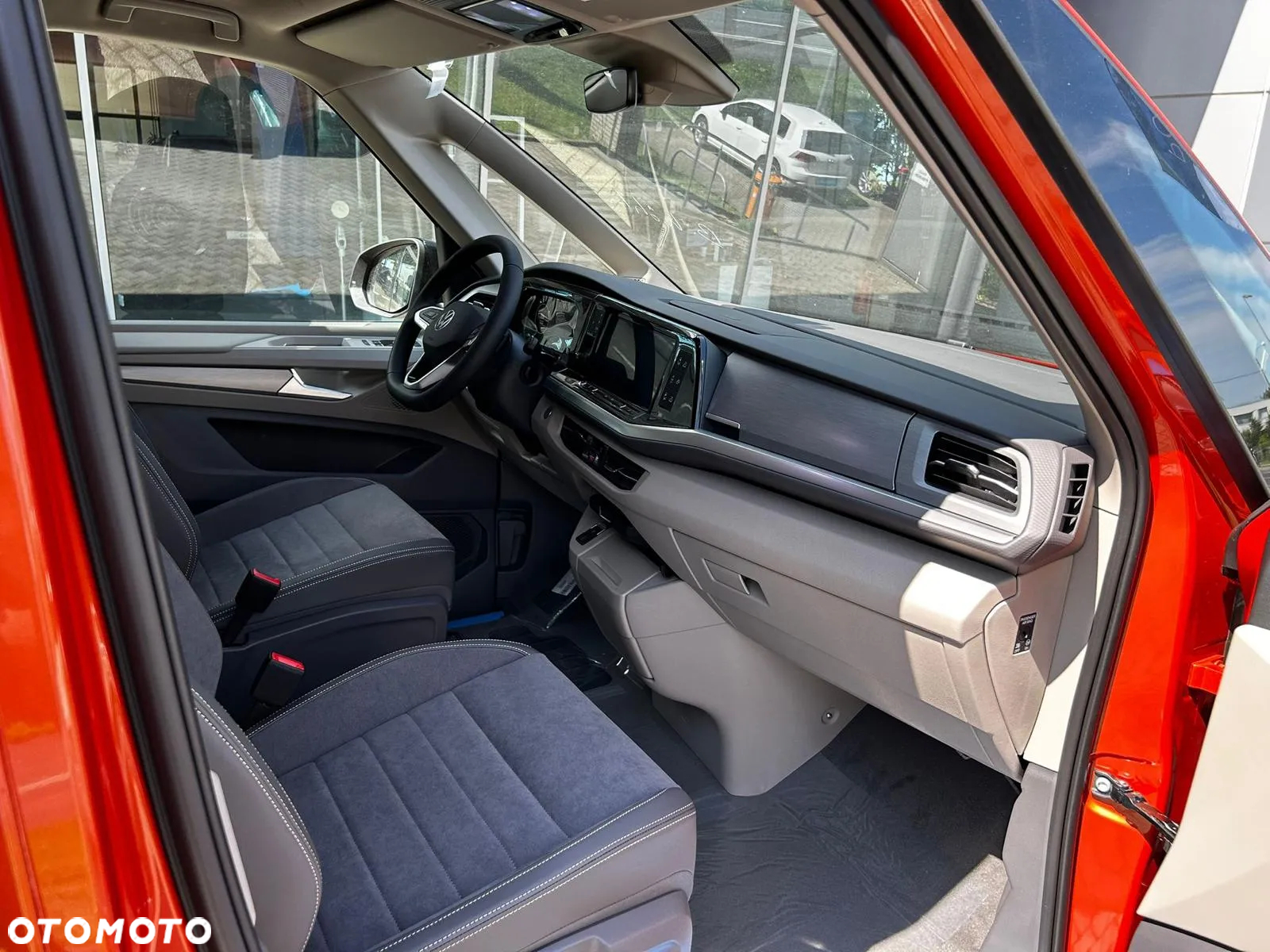 Volkswagen California - 12
