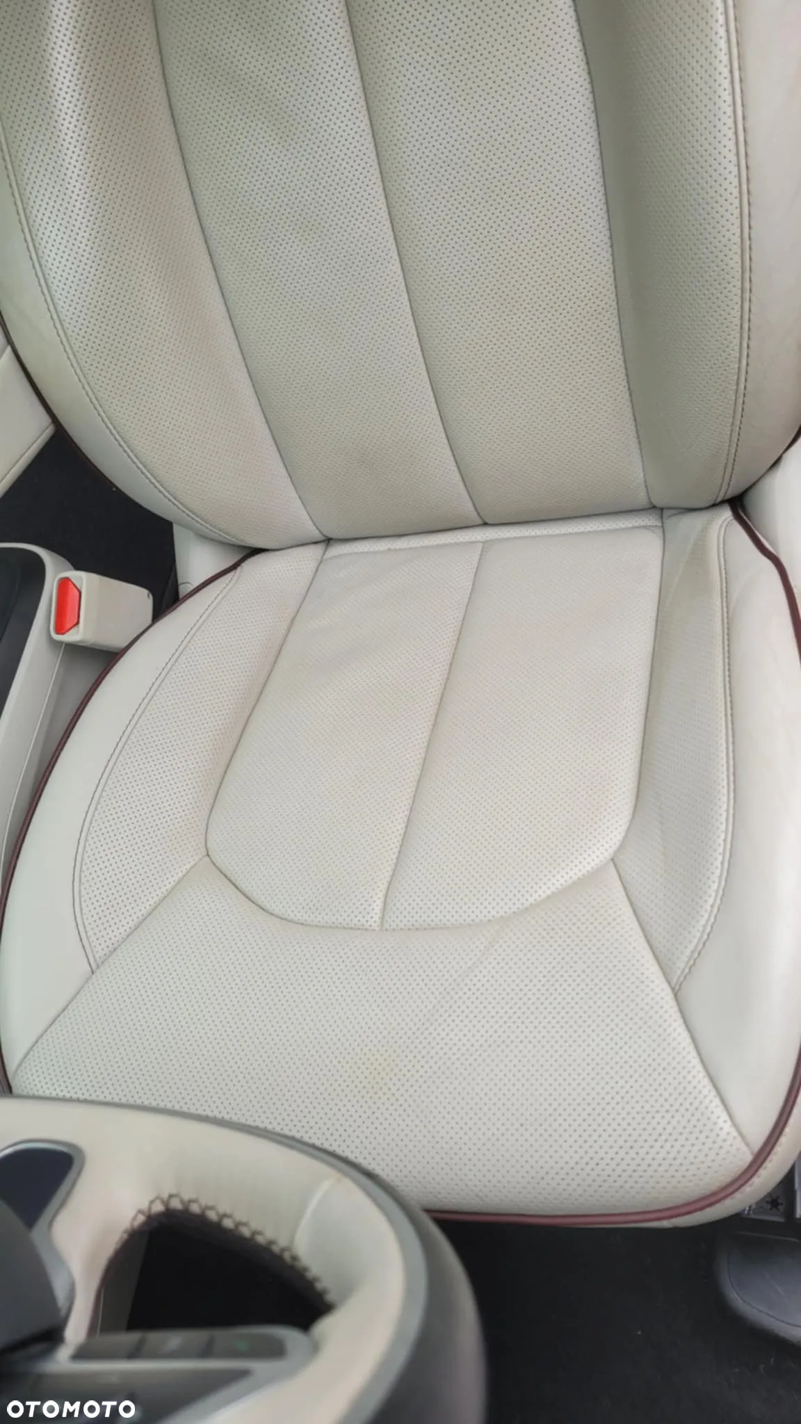 Chrysler Pacifica - 11