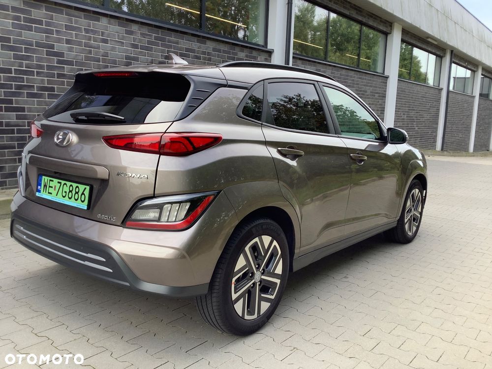 Hyundai Kona 64kWh Executive - 10