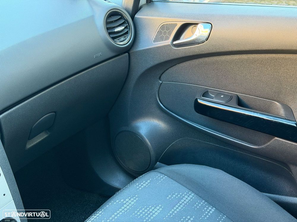 Opel Corsa 1.3 CDTI Enjoy 89g - 12