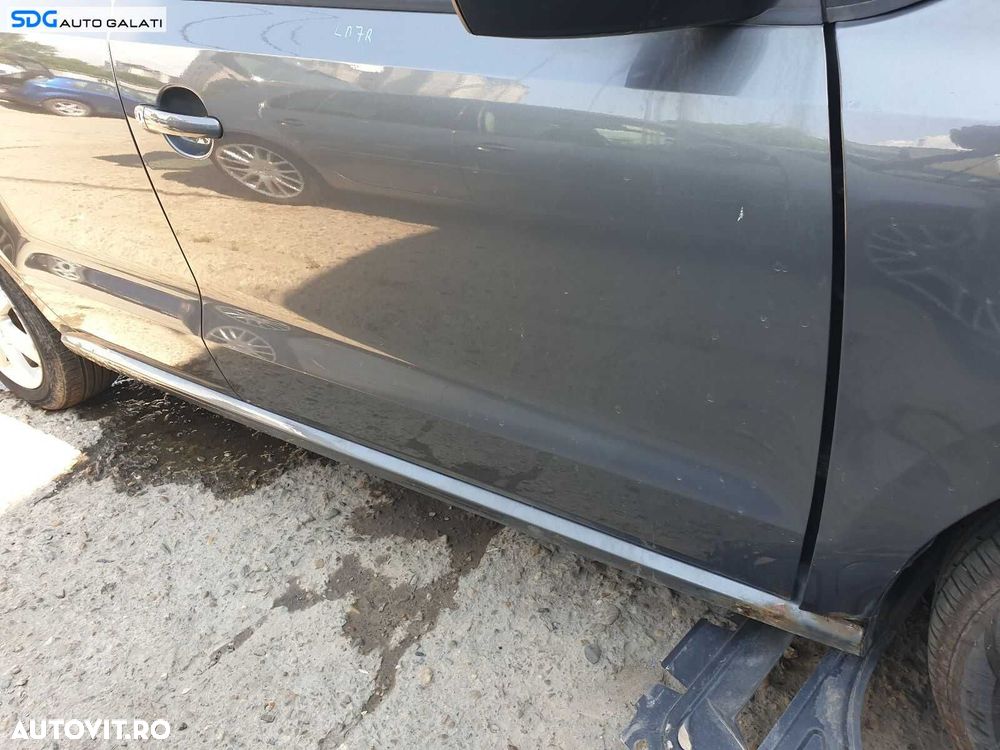 Usa Usi Portiera Portiere Dreapta Fata Dezechipata Volkswagen Polo 6R 2009 - 2016 Culoare LD7R [1450] - 2