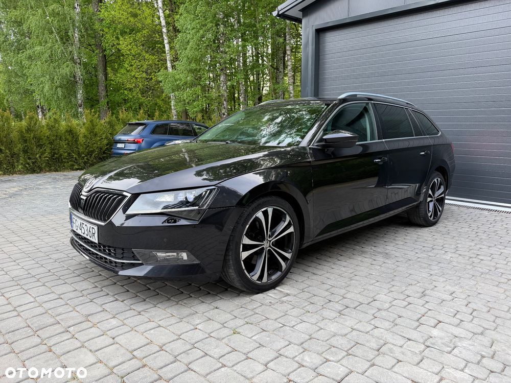Skoda Superb 2.0 TDI 4x4 DSG Premium Edition - 1