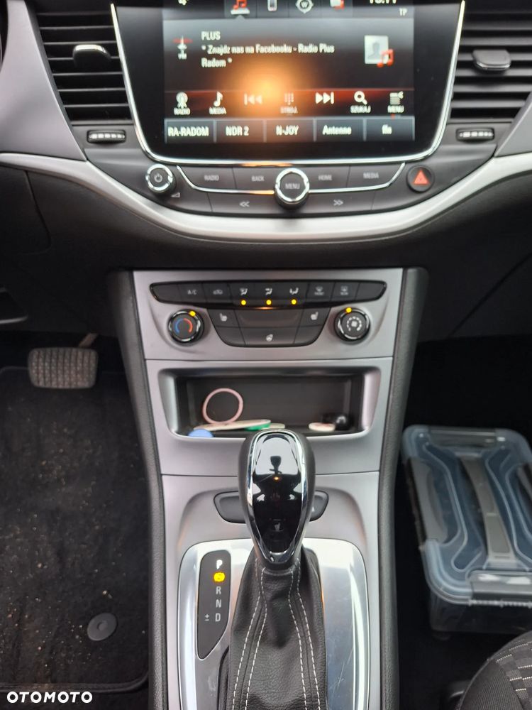 Opel Astra 1.4 T Dynamic S&S - 9
