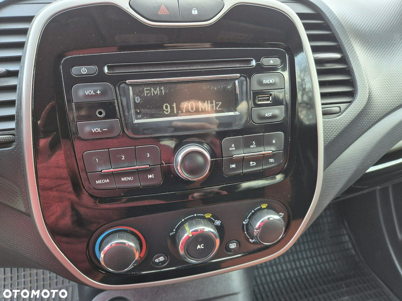 Renault Captur - 14
