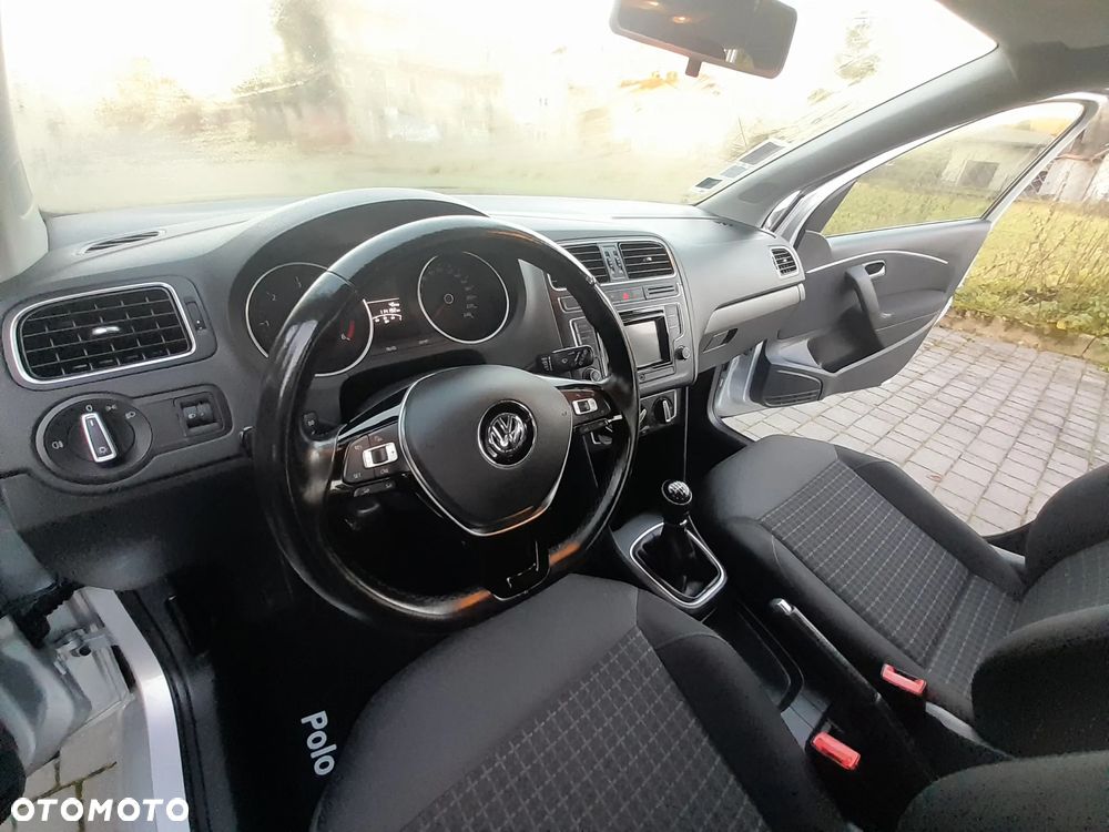 Volkswagen Polo 1.4 TDI (Blue Motion Technology) Comfortline - 15