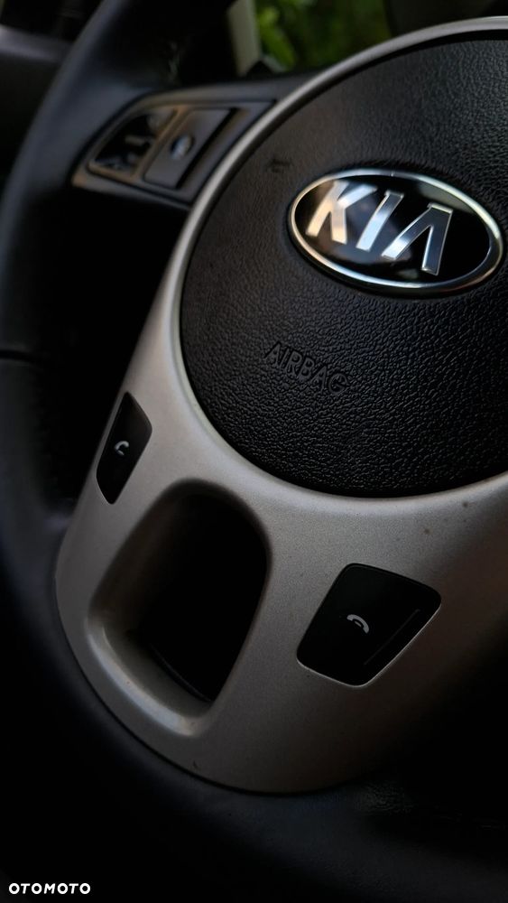 Kia Venga 1.4 CVVT Attract - 24