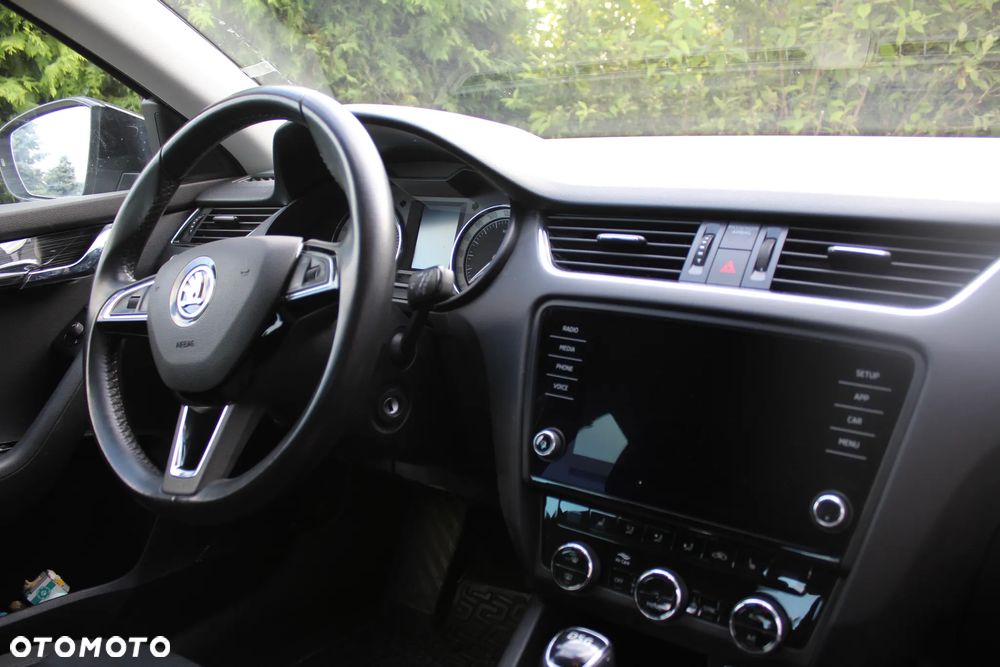 Skoda Octavia 2.0 TDI Style DSG - 7