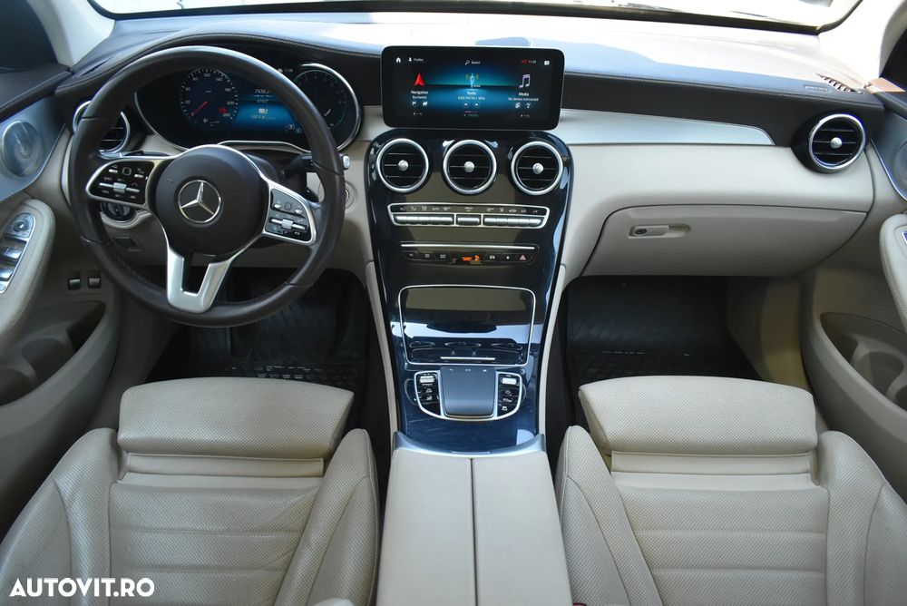 Mercedes-Benz GLC 300 e 4MATIC - 4