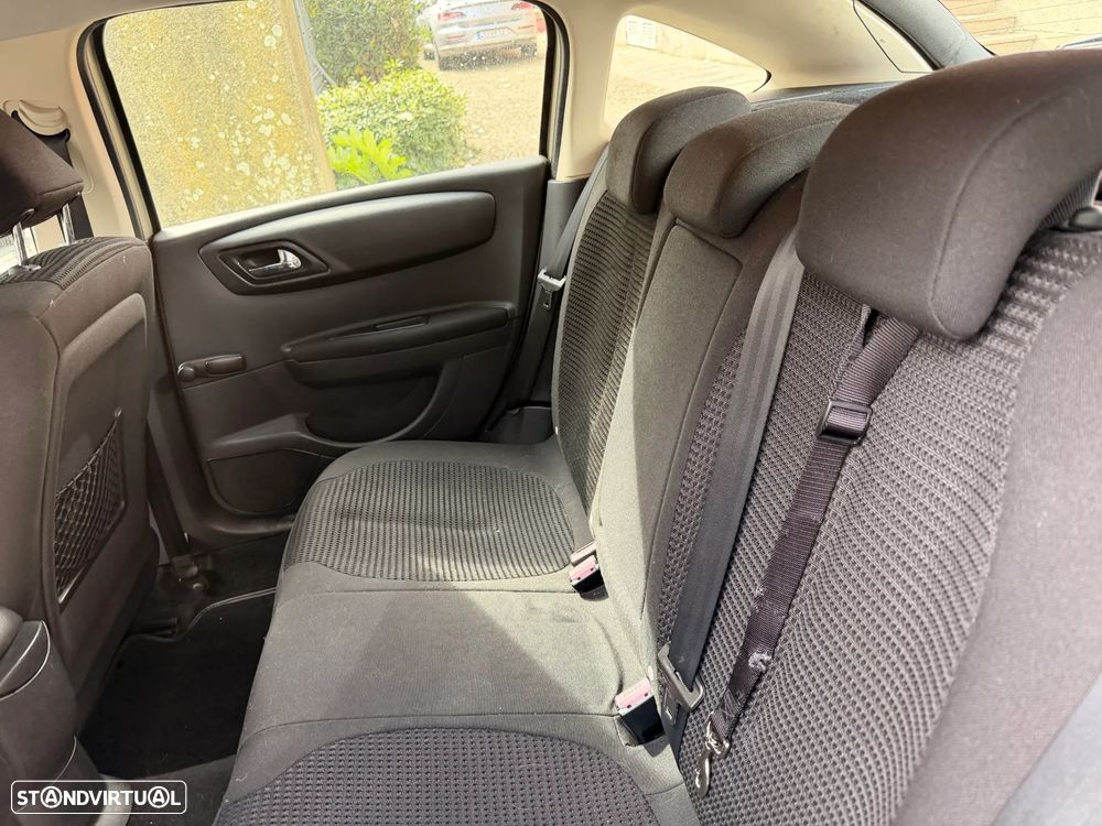 Citroën C4 1.4 16V VTR Pack - 16