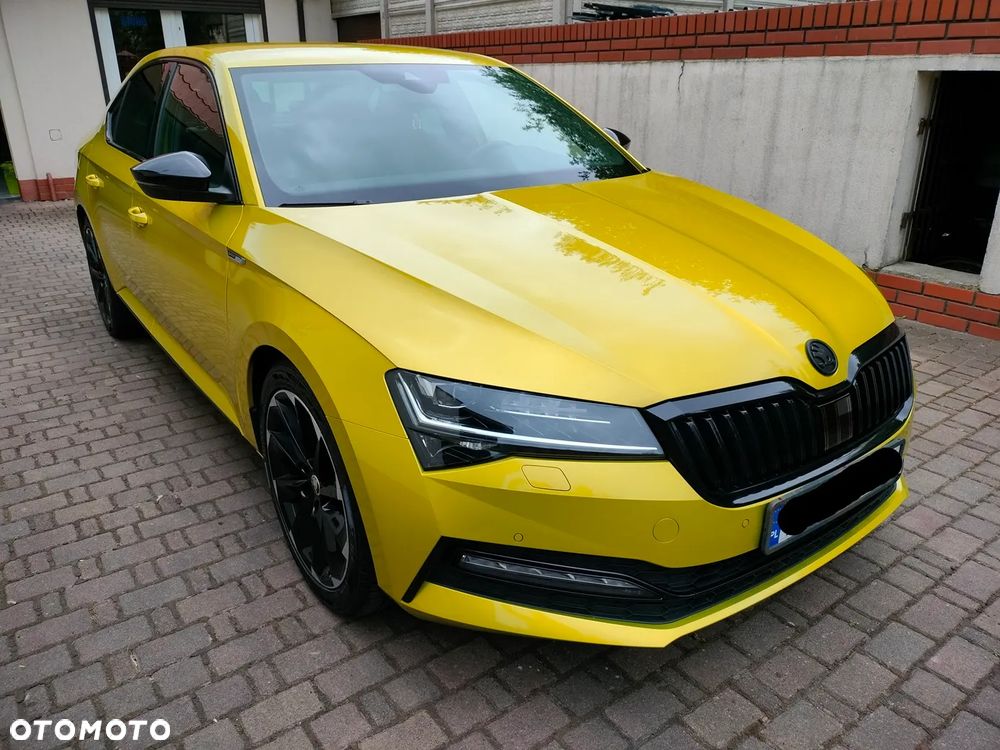Skoda Superb 2.0 TDI SCR 4x4 Sportline DSG - 3