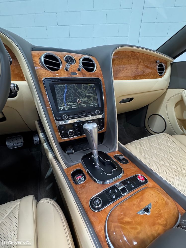 Bentley Continental Cabrio GT V8 Convertible - 30