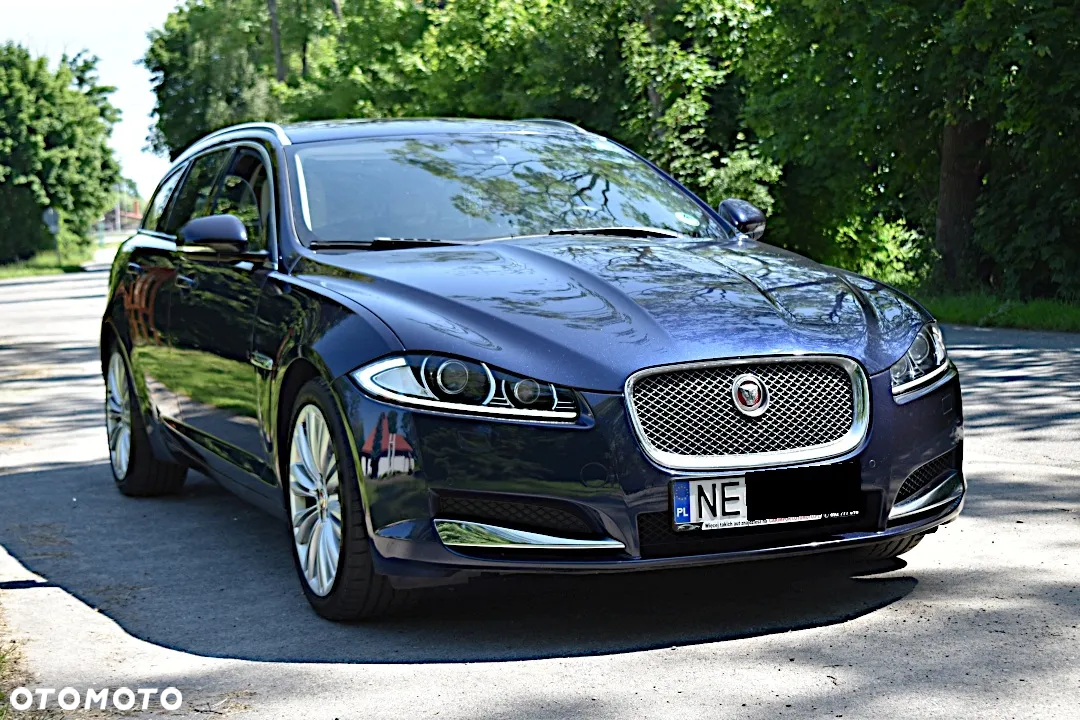 Jaguar XF 2.2 D Premium Luxury - 13