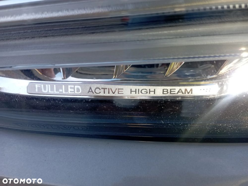 Volvo S90 B5 D AWD Momentum Pro - 39