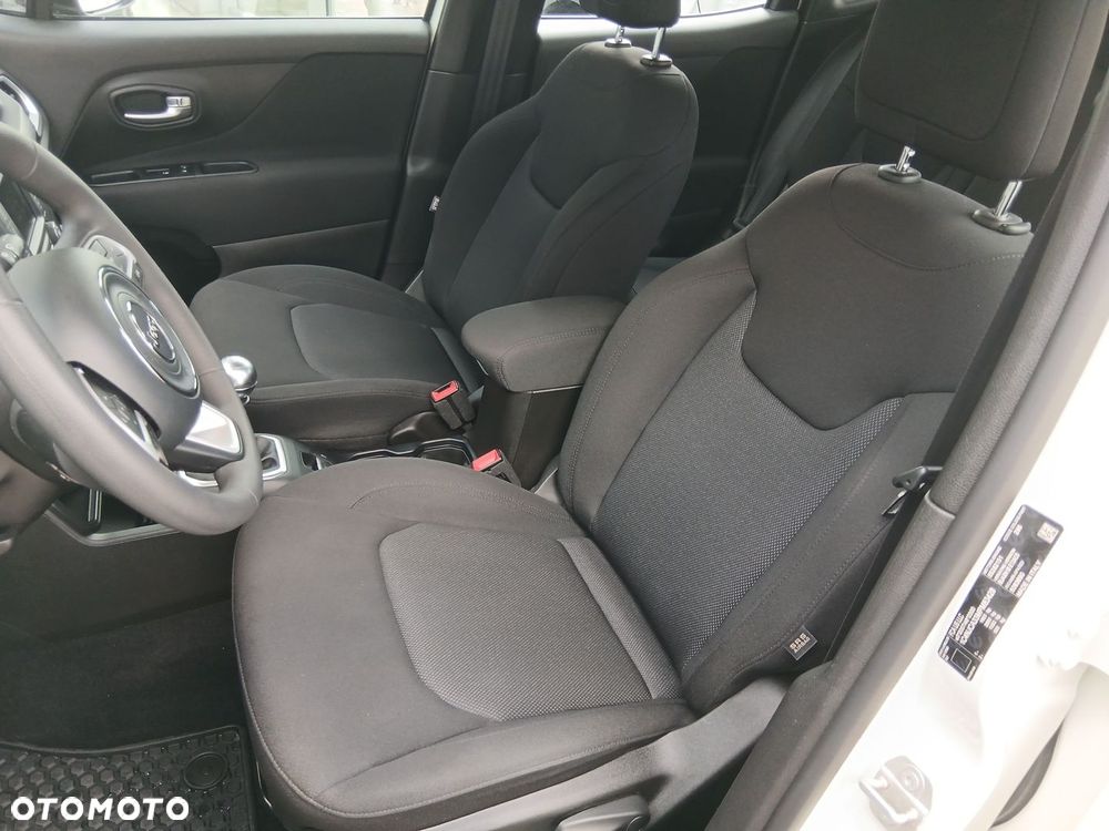 Jeep Renegade - 27