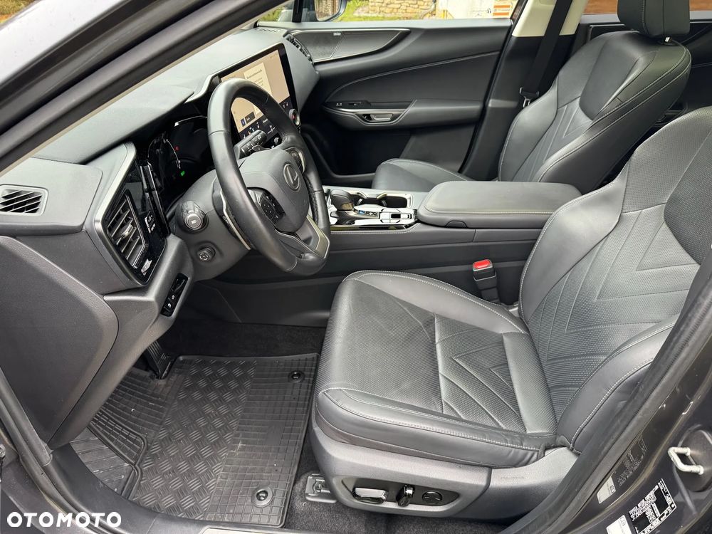 Lexus NX 350h Omotenashi AWD - 8