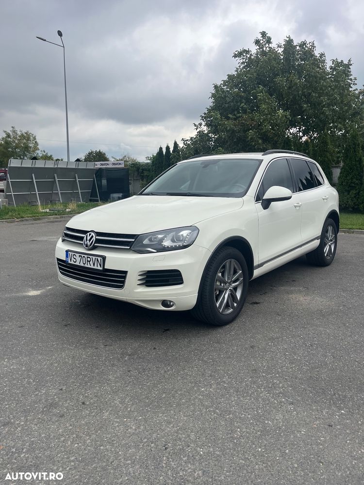 Volkswagen Touareg - 1