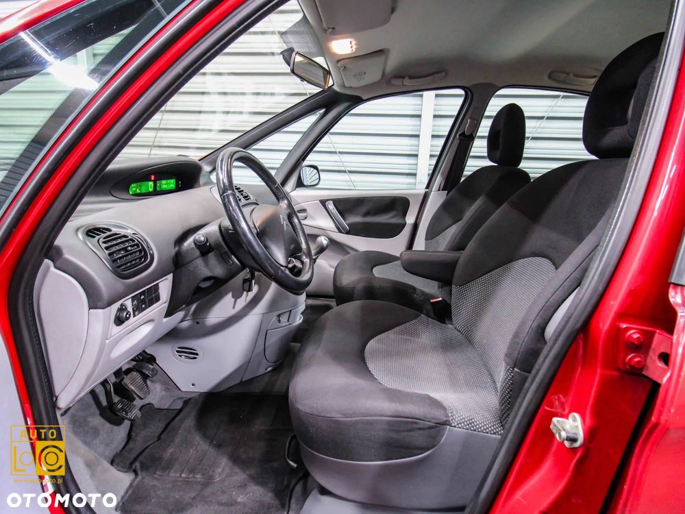 Citroën Xsara Picasso 1.6 HDi Exclusive - 11
