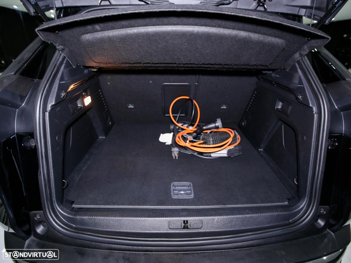 Peugeot 3008 1.6 Hybrid GT e-EAT8 - 11