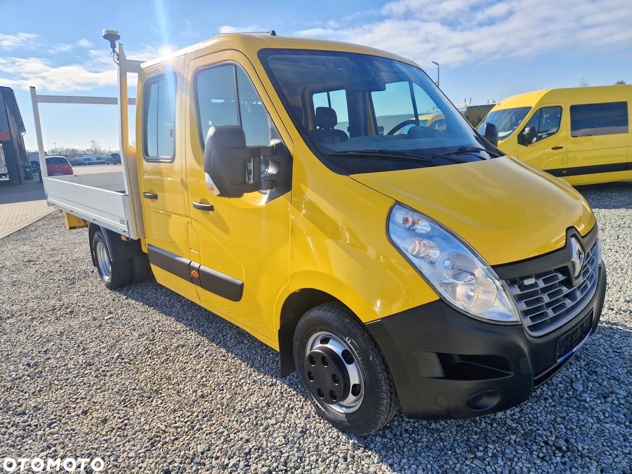 Renault MASTER 2,3 DCI 145 KONNA DOKA BRYGADÓWKA 7 OSOBOWA HDS HIAB 1000KG KLIMA 3,3M SKRZYNIA 104T/KM PRZEBIEGU GWARANCJA BLIŻNIAKI DO 3,5T - 8