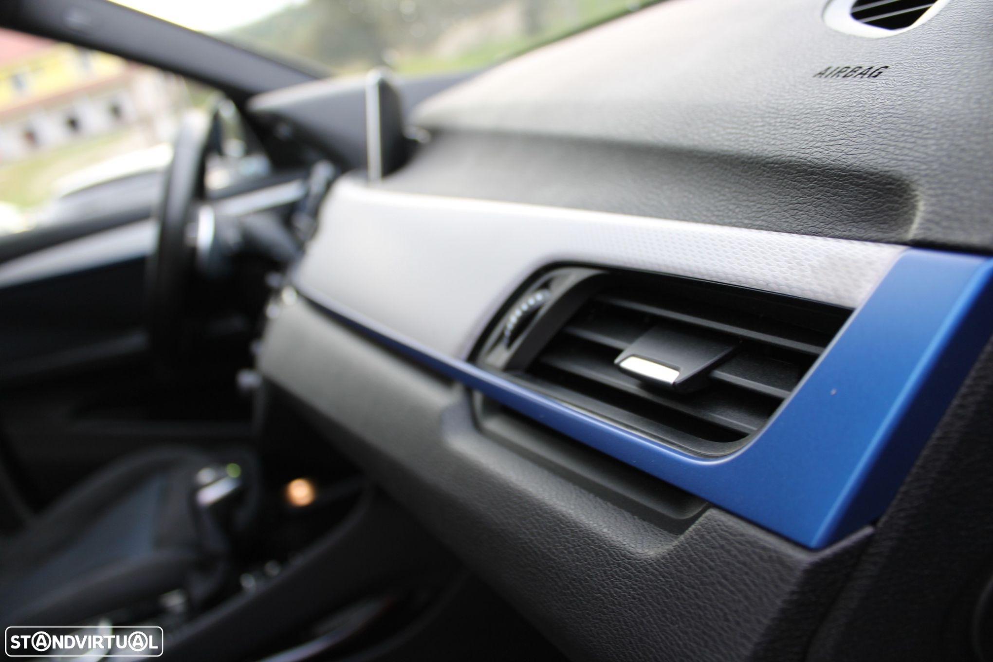 BMW X1 18 d sDrive Auto Pack M - 12