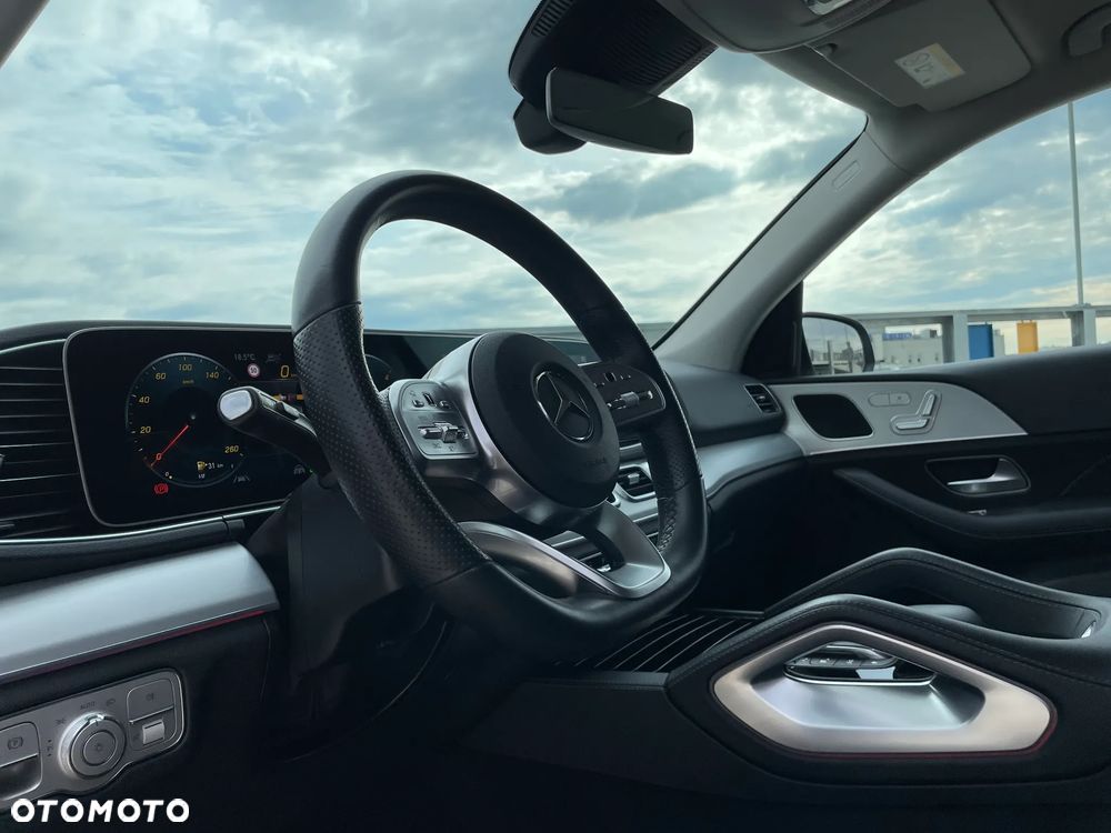Mercedes-Benz GLE 300 d 4Matic 9G-TRONIC AMG Line - 29