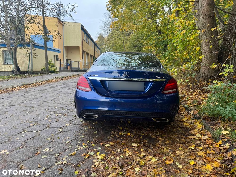 Mercedes-Benz Klasa C 200 4-Matic 9G-TRONIC - 2