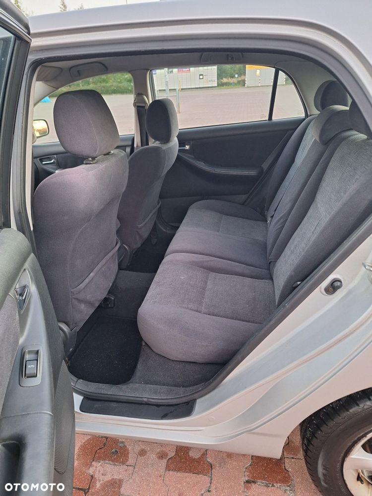 Toyota Corolla - 7