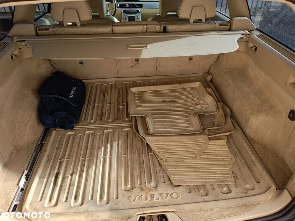 Volvo V70 D4 Geartronic Summum - 24