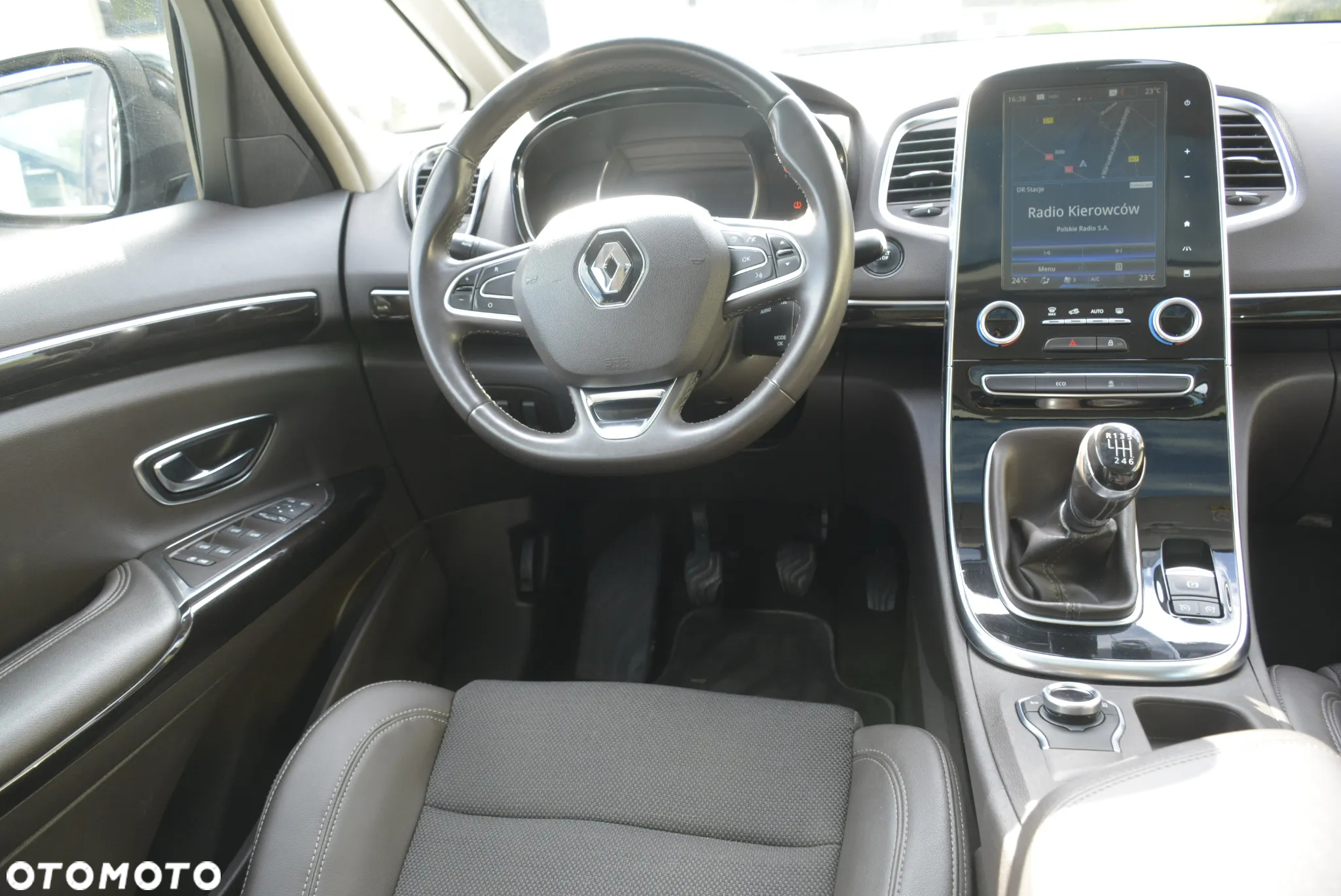 Renault Espace Energy dCi 130 Business - 29