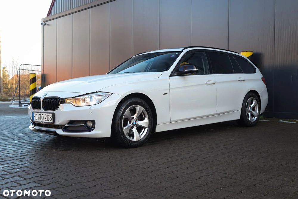 BMW Seria 3 320d Efficient Dynamics Edition Sport Line - 12