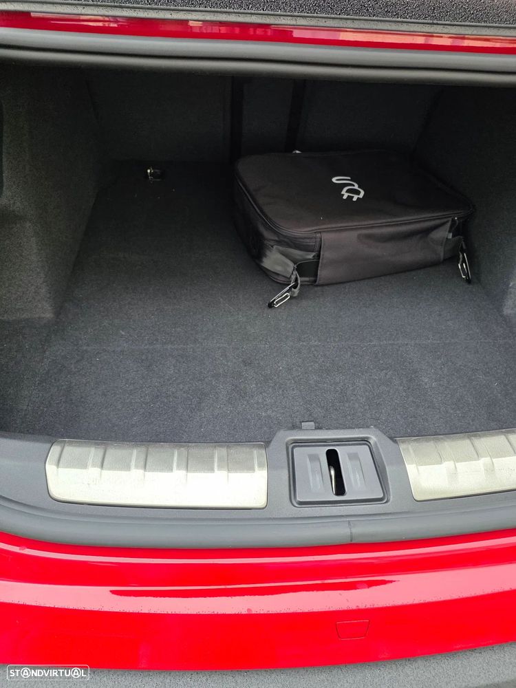 Porsche Taycan Bateria Performance Plus - 10