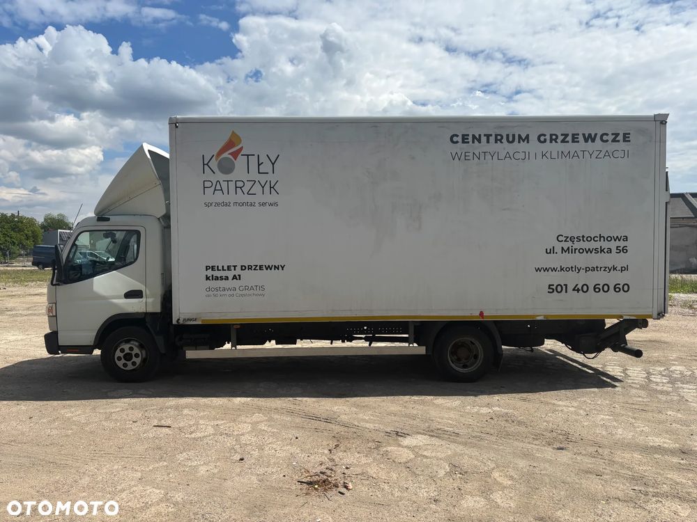 Mitsubishi Center Fuso - 3