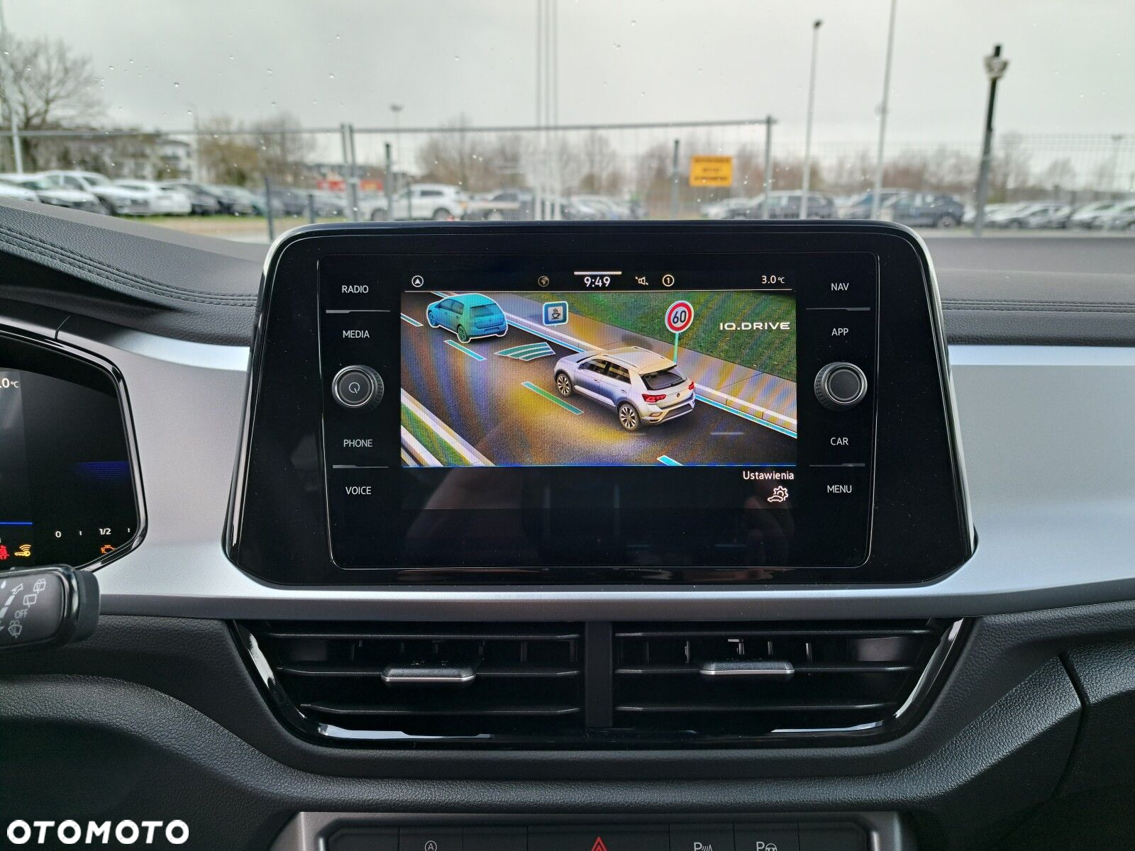 Volkswagen T-Roc 1.5 TSI Life Plus DSG - 27