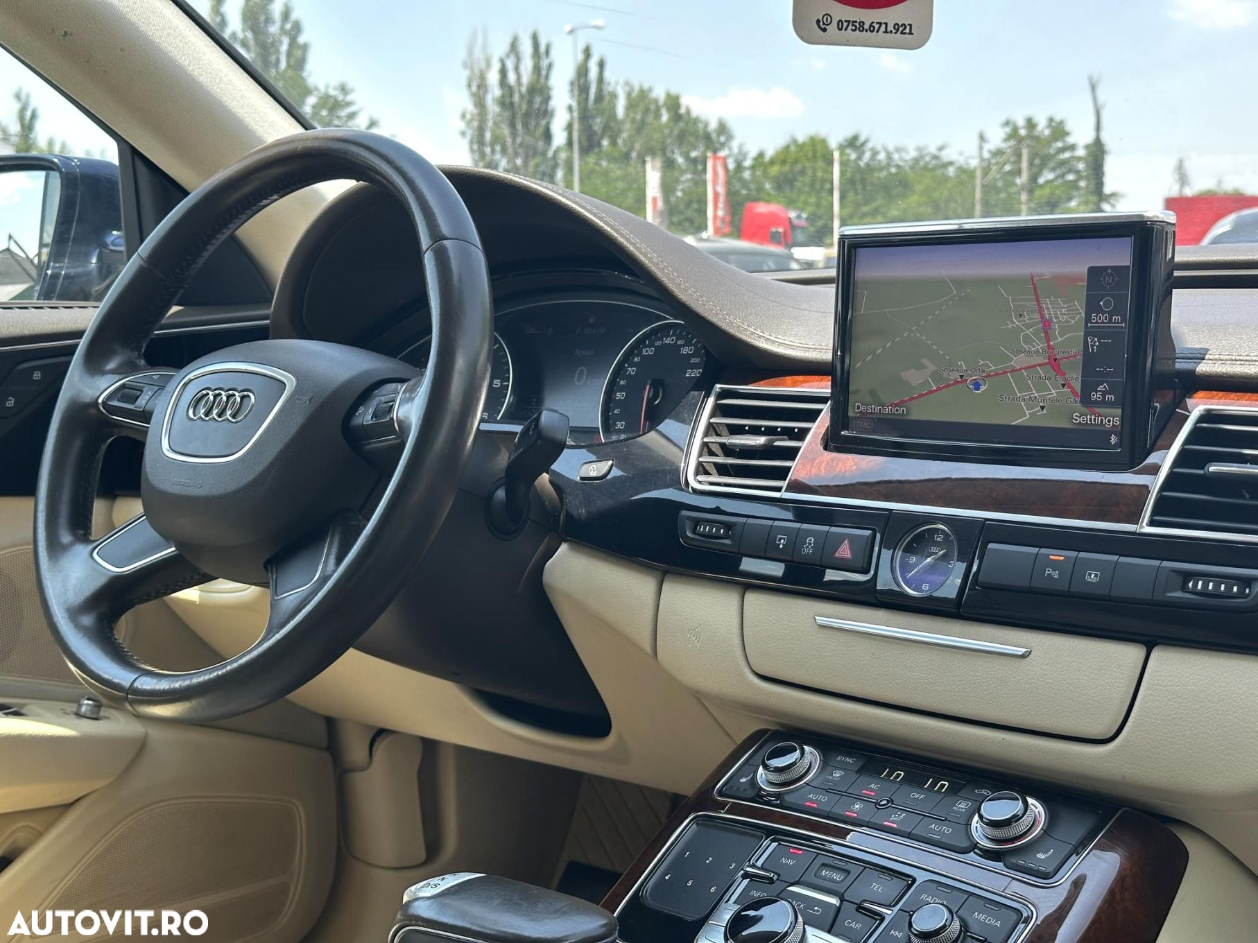 Audi A8 - 7