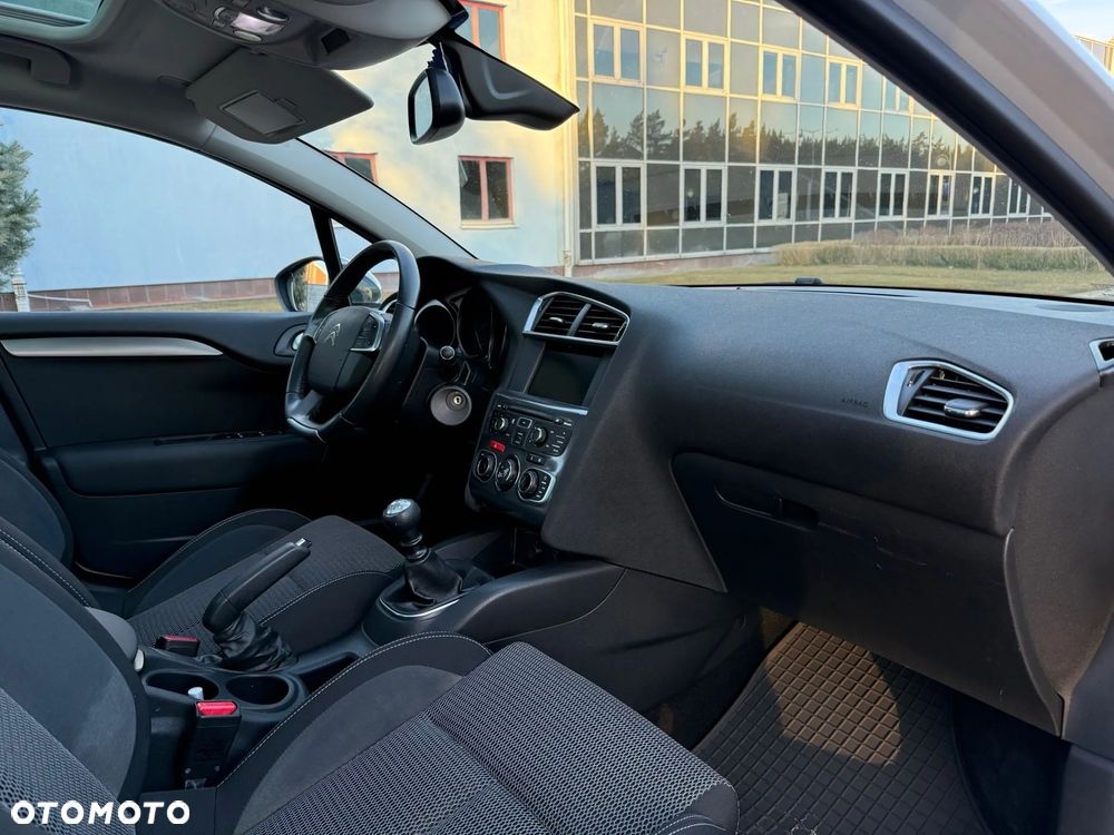 Citroën C4 e-HDi 115 Exclusive - 10