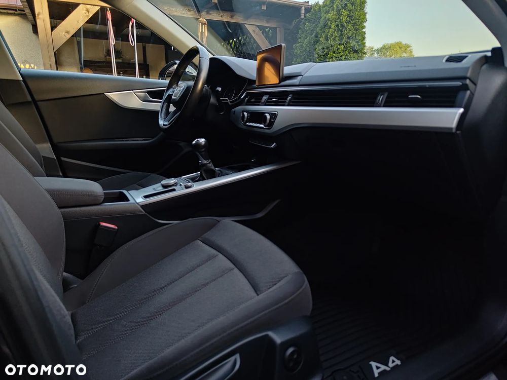 Audi A4 Avant 2.0 TDI Sport - 25