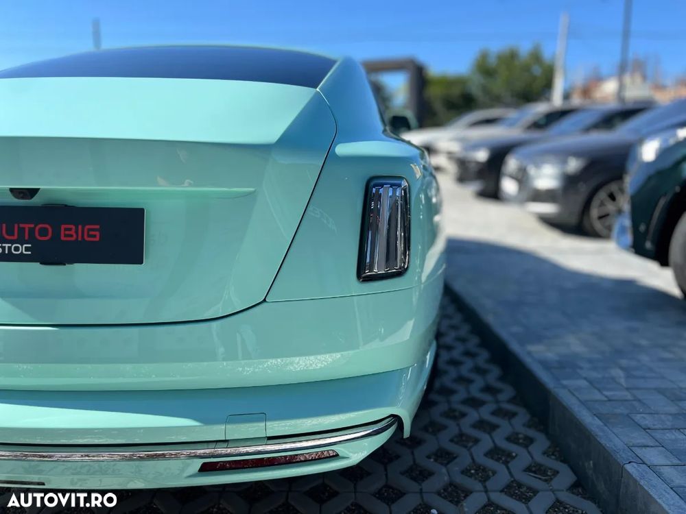 Rolls-Royce Spectre - 9