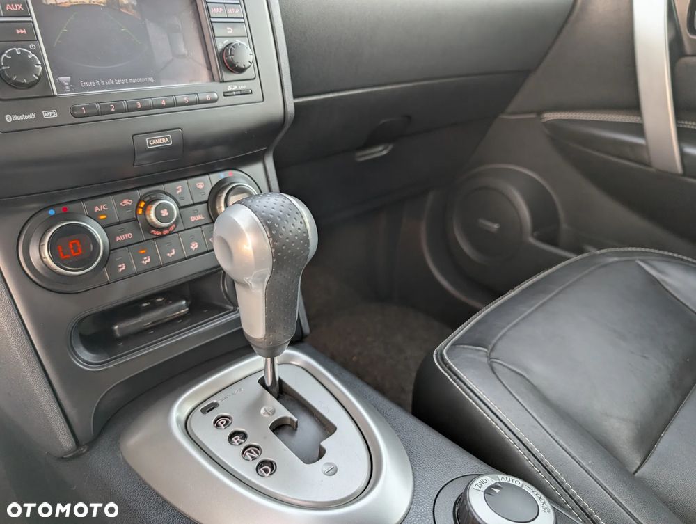 Nissan Qashqai 2.0 dCi 4x4 Tekna Premium - 34