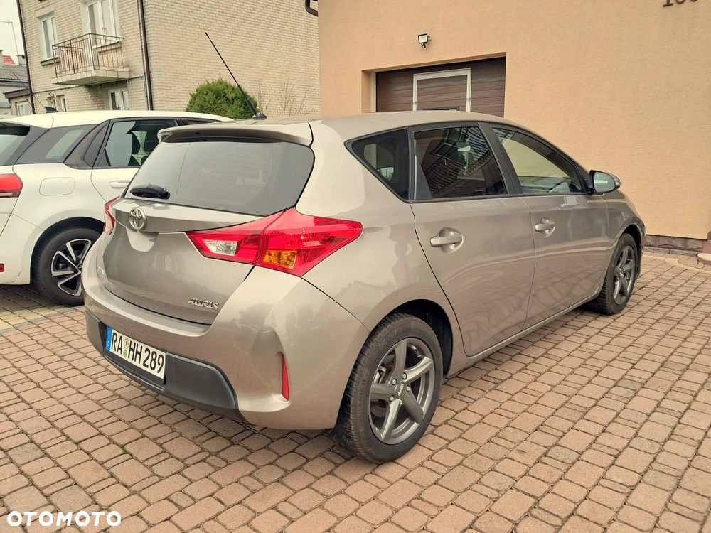 Toyota Auris 1.33 VVT-i Luna - 5