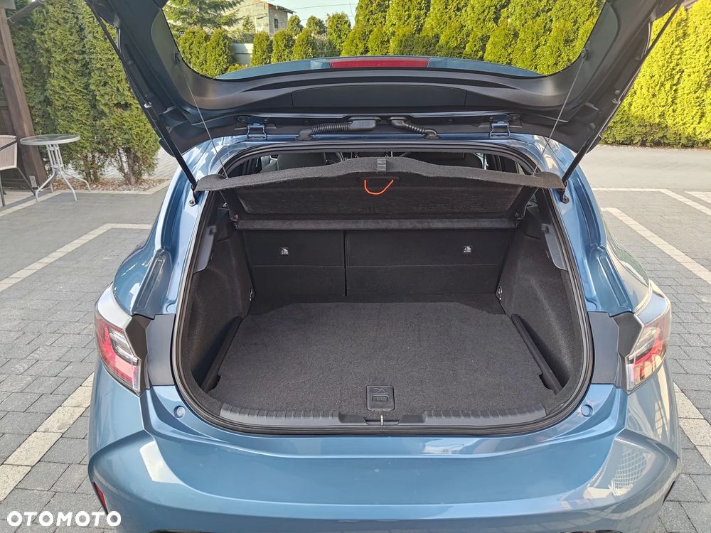 Toyota Corolla 2.0 Hybrid Selection - 6