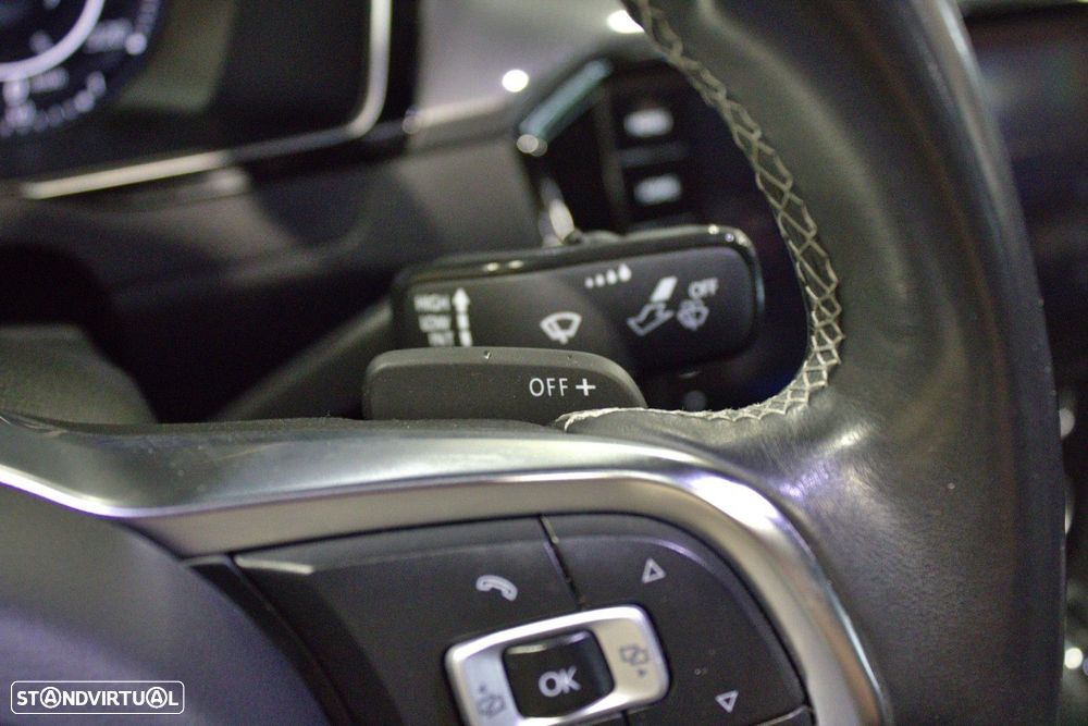 VW Arteon 2.0 TDI R-Line DSG 4Motion - 55