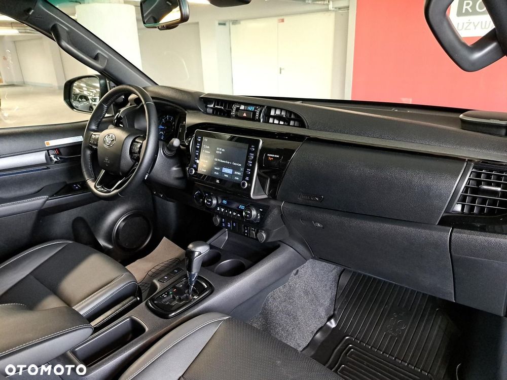 Toyota Hilux 2.8 D-4D Double Cab Invincible 4x4 - 17