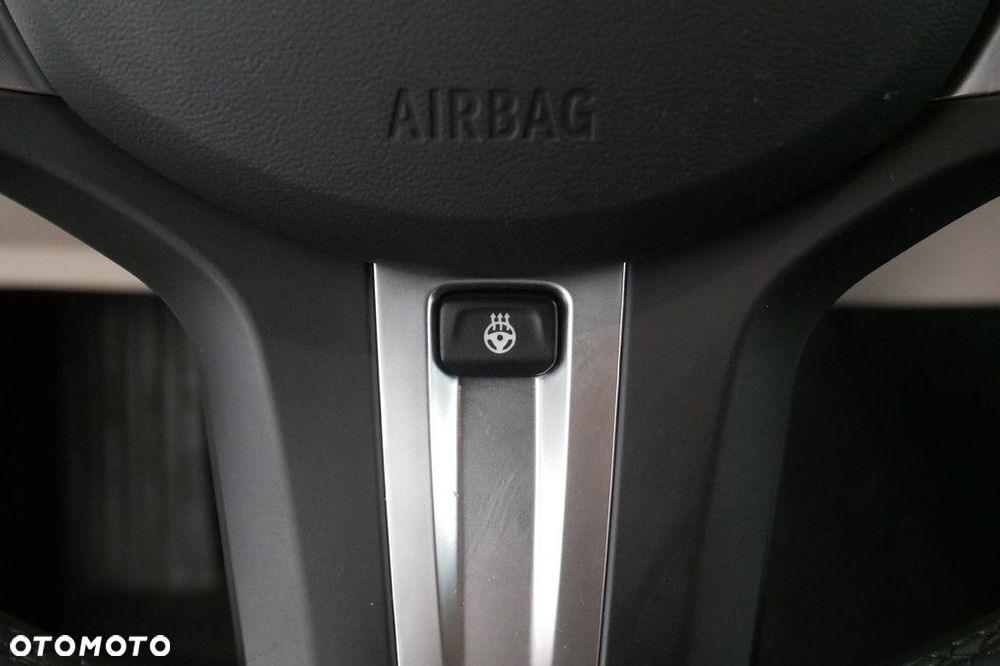 BMW Seria 3 - 33