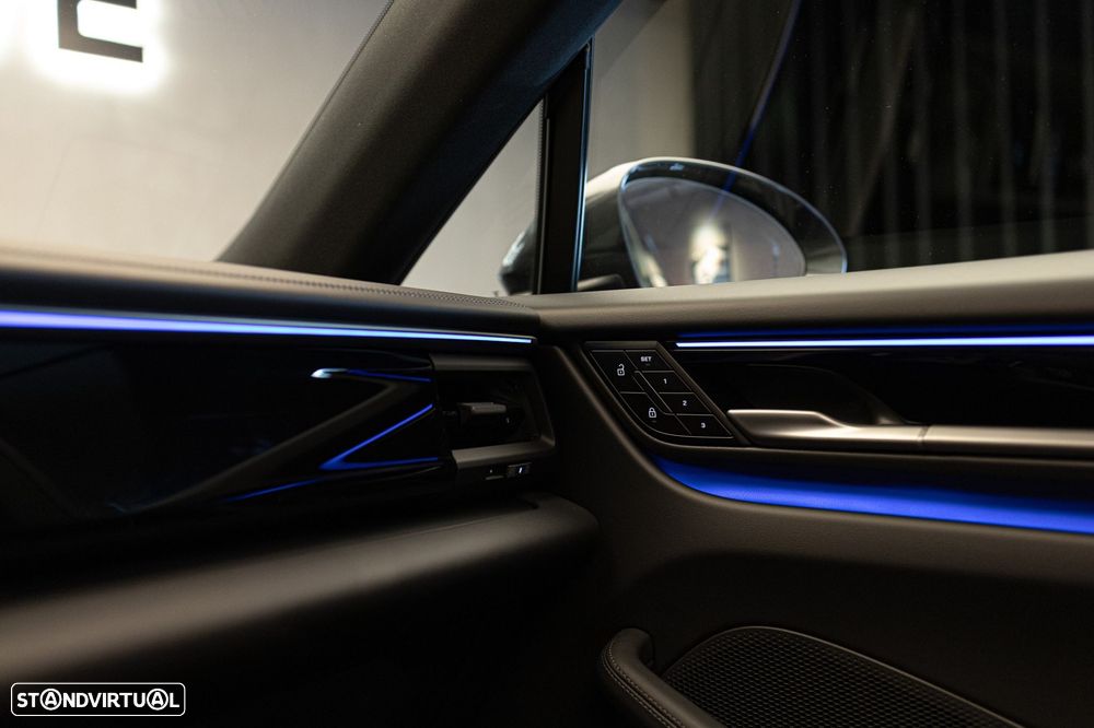 Porsche Macan Electric 4 - 41