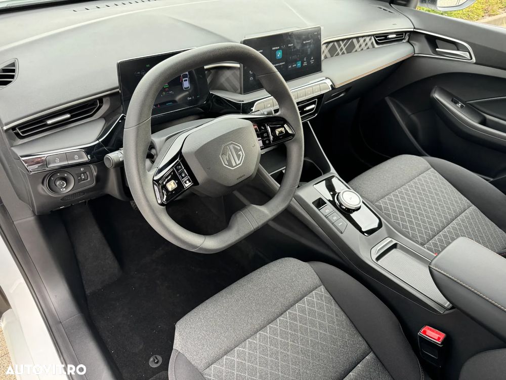 MG MG3 1.5 T GDI HEV Excite - 11