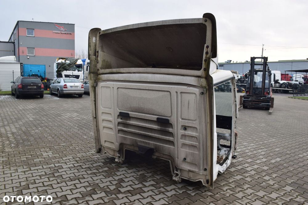 SZKIELET KABINY DZIENNEJ MAN TGL TGM - 4