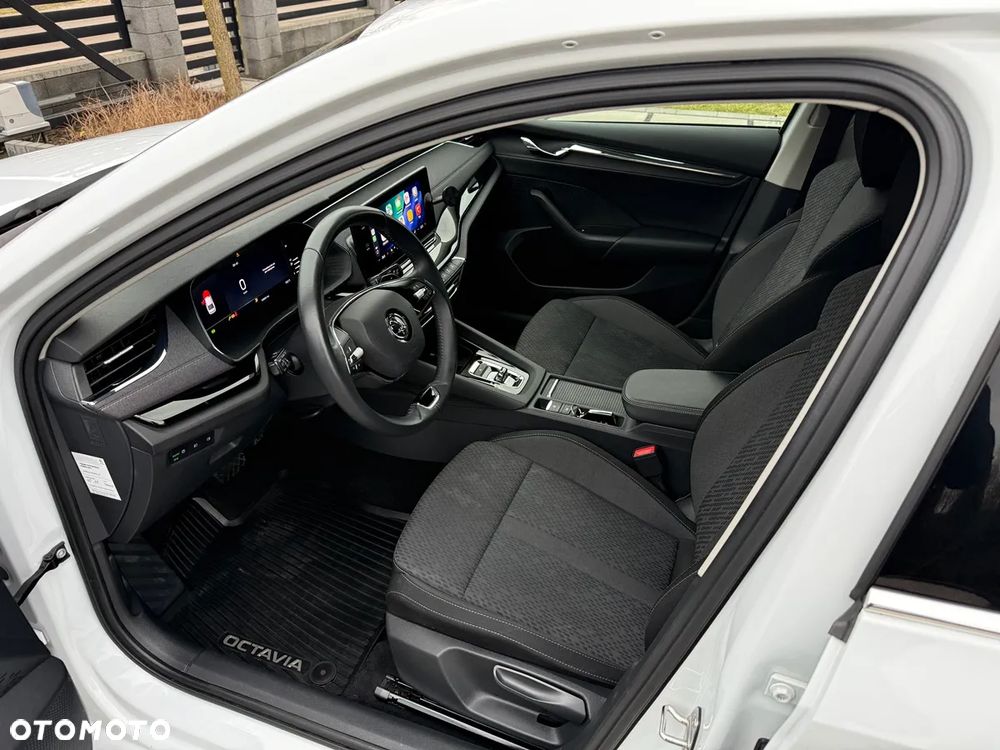 Skoda Octavia 2.0 TDI Style DSG - 24