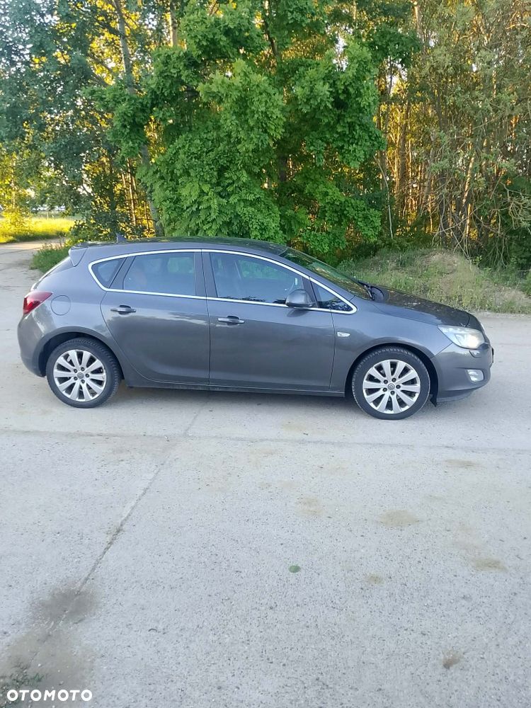 Opel Astra - 1