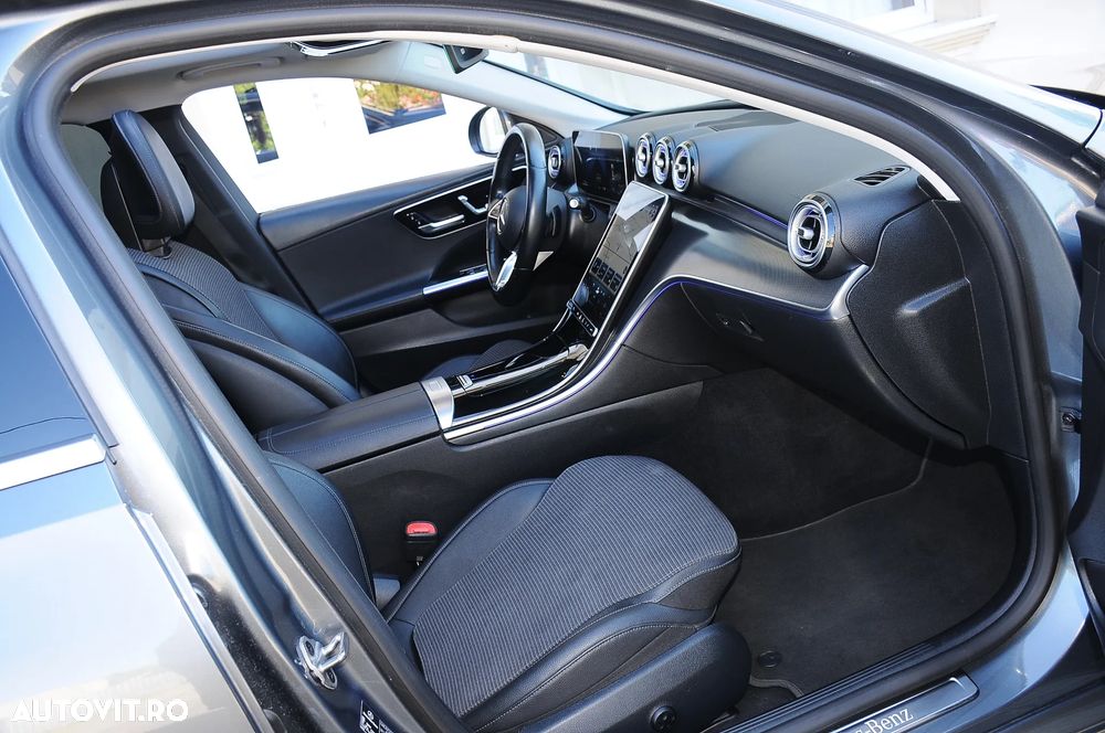 Mercedes-Benz C - 27