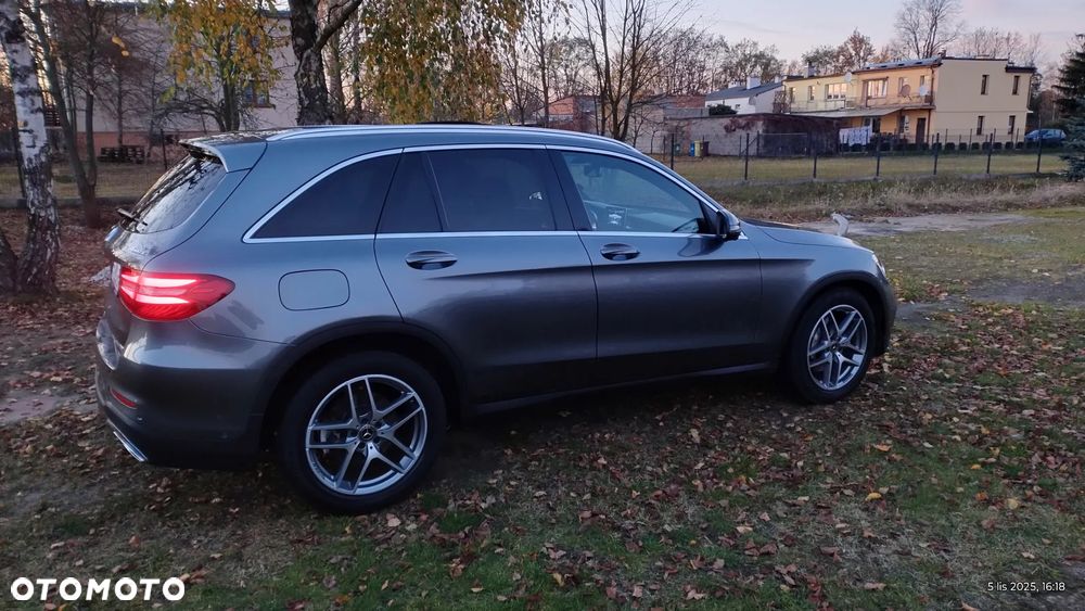 Mercedes-Benz GLC 220 d 4Matic 9G-TRONIC AMG Line - 6